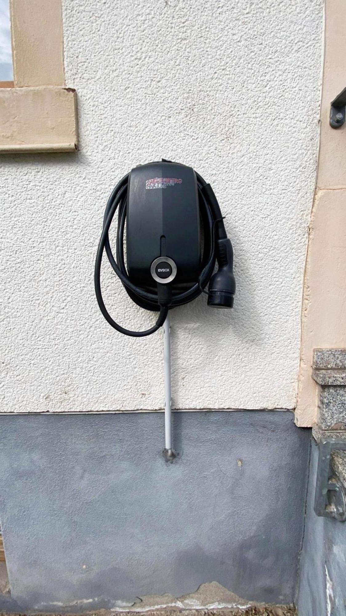 Zentrale Ferienwohnung Trier-Euren Mit Heimkino, Kueche, Wallbox & Kostenlose Fahrraeder Exterior foto